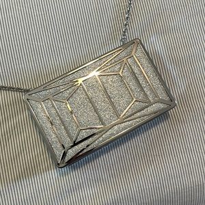 COPY - Semi new silver wedding clutch !